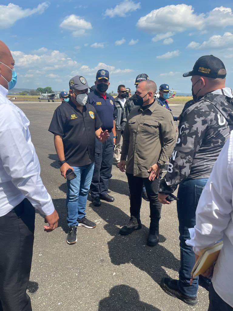 En Barinas, acompañando a nuestro Ministro <a href="/CeballosIchaso1/">@FuerzaDinamica Remigio Ceballos Ichaso</a> 
No le daremos tregua a la delincuencia.