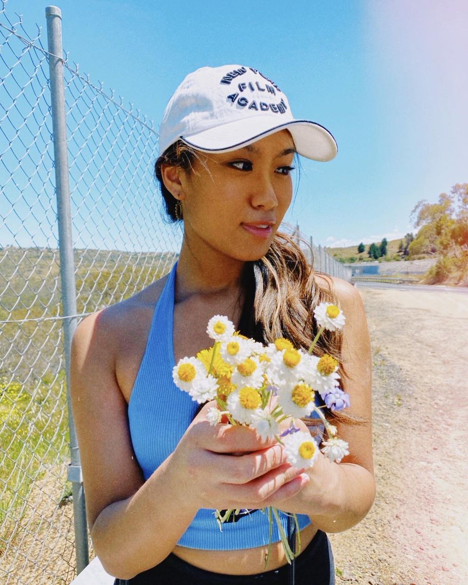 NYFA's tweet image. #HELLO2022 🌼 What are your goals for this year?