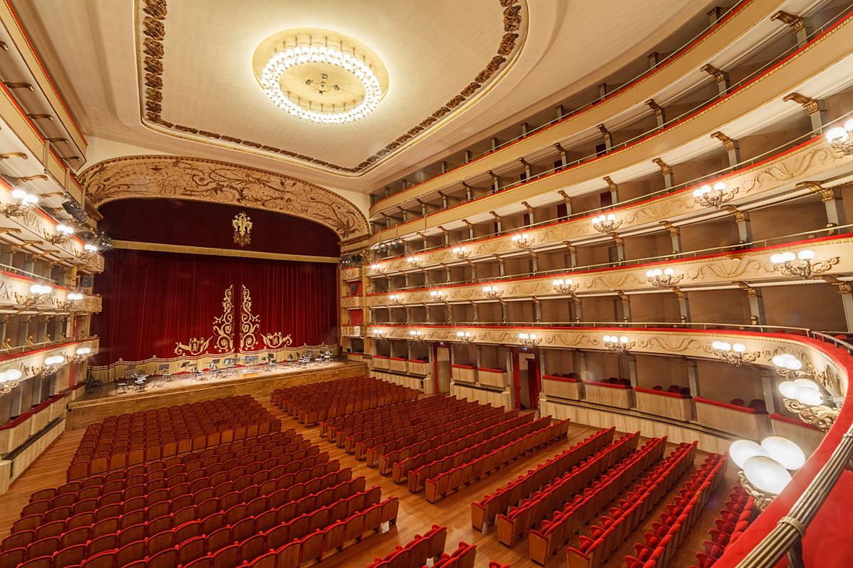 beni_culturali's tweet photo. Sai che ora puoi fare un #TourVirtuale del #TeatroVerdi di #Firenze?

Vieni a scoprilo, entra gratis da qui:
https://t.co/aLG7VI8lLE https://t.co/r7wq1YPQax