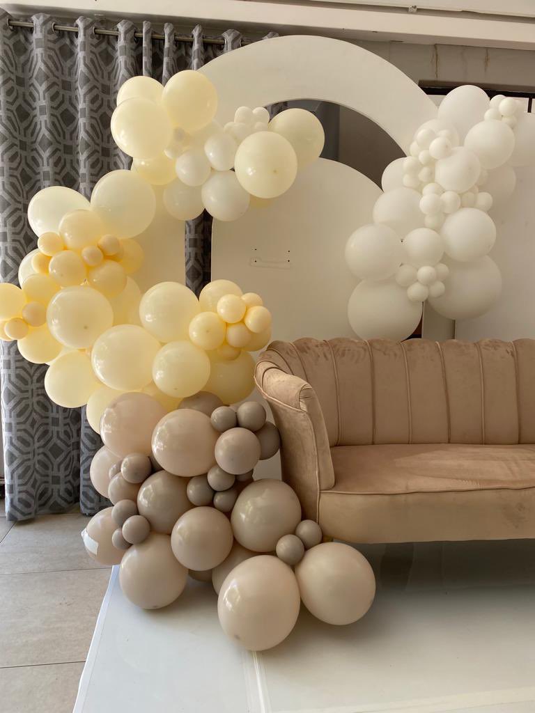 ULwandoluhle's tweet photo. Lux Backdrop Styling | uLwandoluhle
@LuNyhweba 💃🏽#ulwandoluhle #bespokeevents #backdropstyling #luxevents #balloons https://t.co/EHjFsaElOT