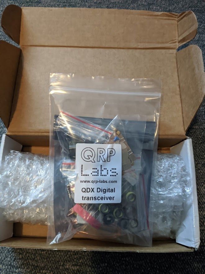 dd5et's tweet photo. Looky what I just got in the mail!

@qrplabs

#hamradio #qrp https://t.co/C2MWRoZh0E