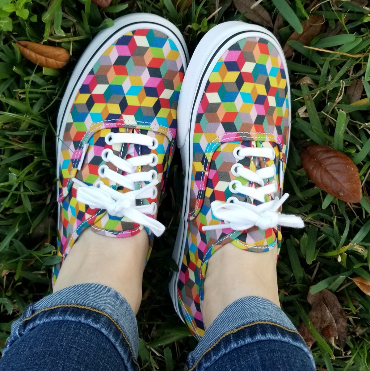 New year. New kicks.
#vansfriday #shoeselfie
@DHSHappenings