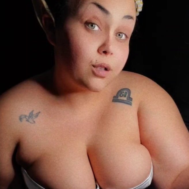 #NewProfilePic https://t.co/a5kdkUZ5MS<a href="/tag/newprofilepic"class="tags">#NewProfilePic</a>