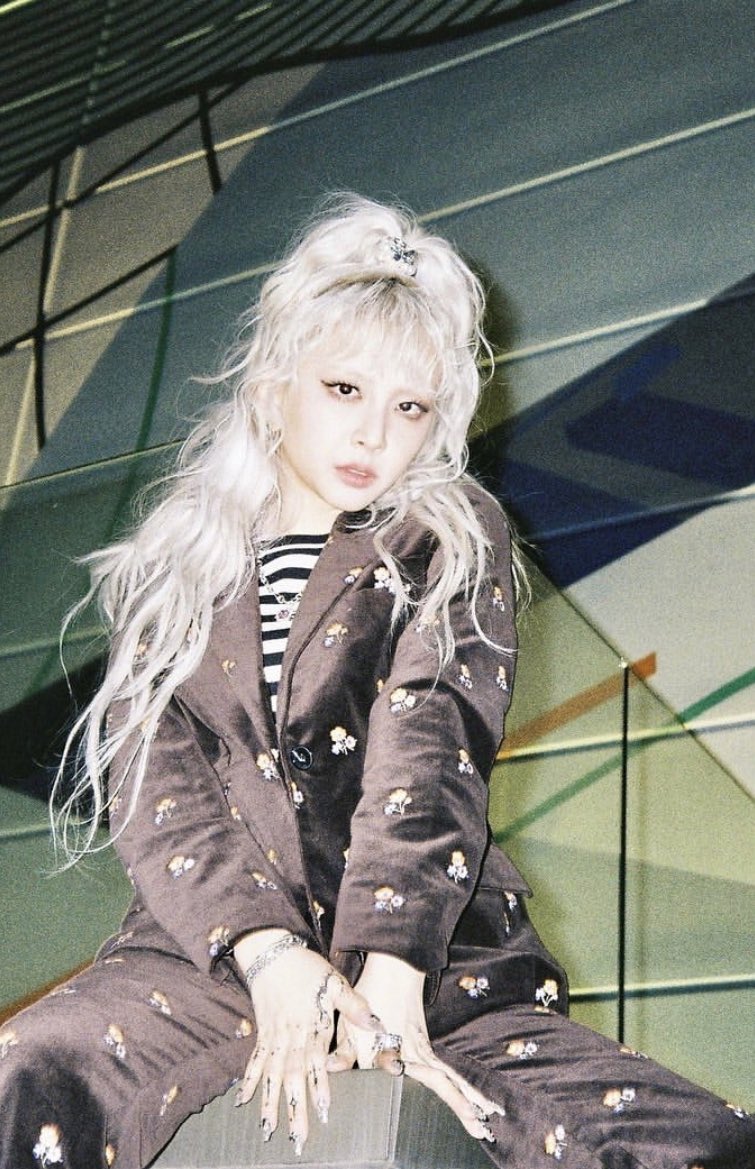 daily jiwoo (@dailyjyu) on Twitter photo 