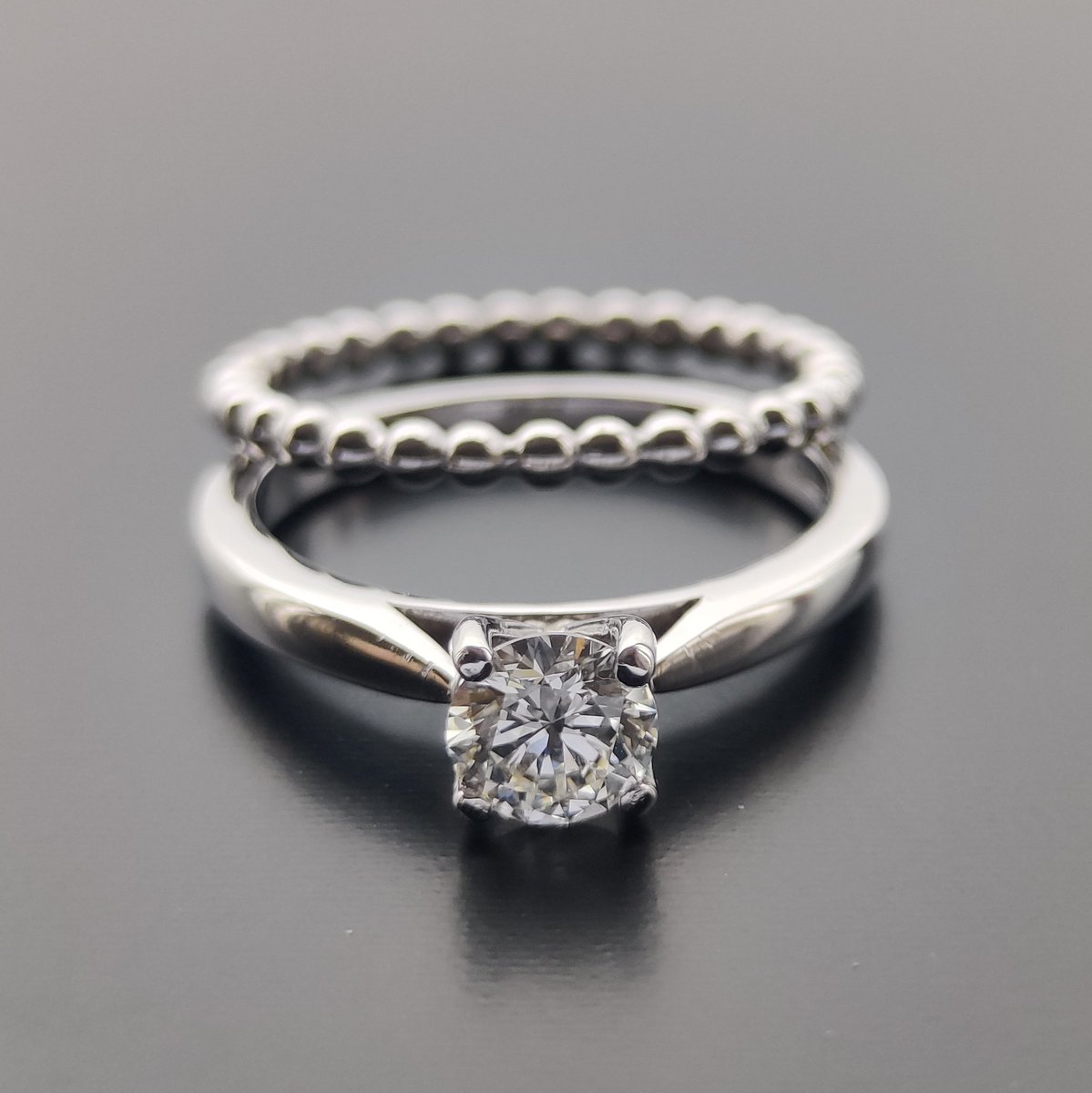 nellmoylan's tweet photo. Going through photos of work from last year and hopefully I'll start posting more this year! #NewYearResolution #goldsmith https://t.co/TiVi7G1N3Z