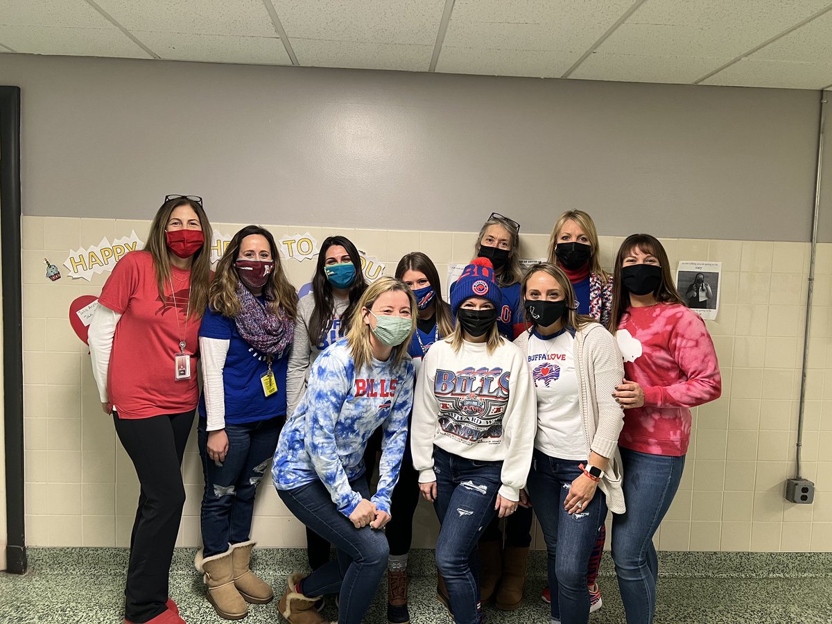 We are showing our Buffalo Bills spirit!  Go Bills! <a href="/BuffaloBills/">Buffalo Bills</a> <a href="/saspecht/">Stephanie Specht</a> <a href="/pverbridge/">Patty Verbridge</a> @ReneSinicropi #BillsMafia #schoolspirit #championshipcaliber