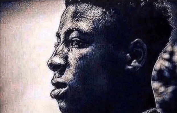 superskrong's tweet image. how Taco Bell get wings during a shortage