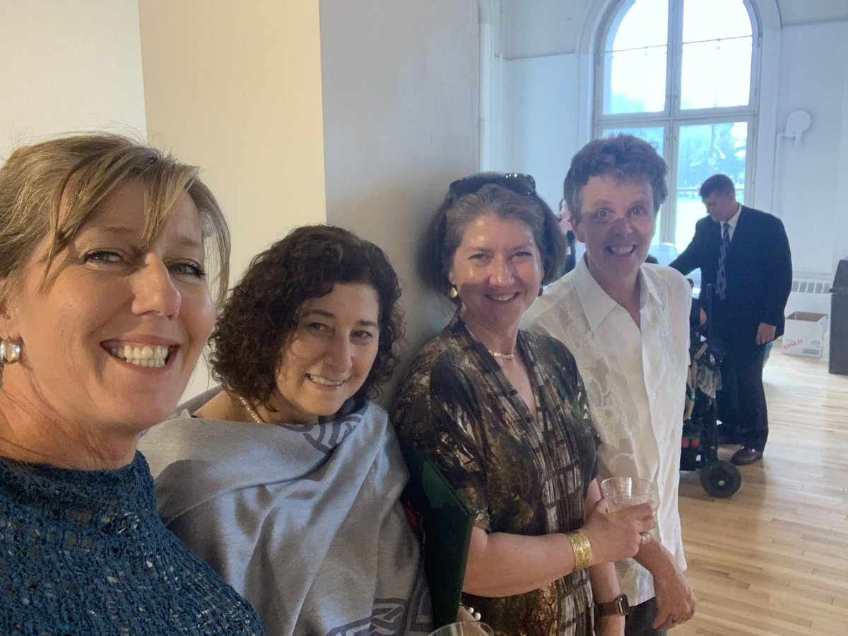 RhondaZimlich's tweet photo. Happy 40 year anniversary @VCFA Thanks for supporting such a diverse cast of creators and writers all these many years. #ThenAndNowVCFA https://t.co/F3f8RKRgQz