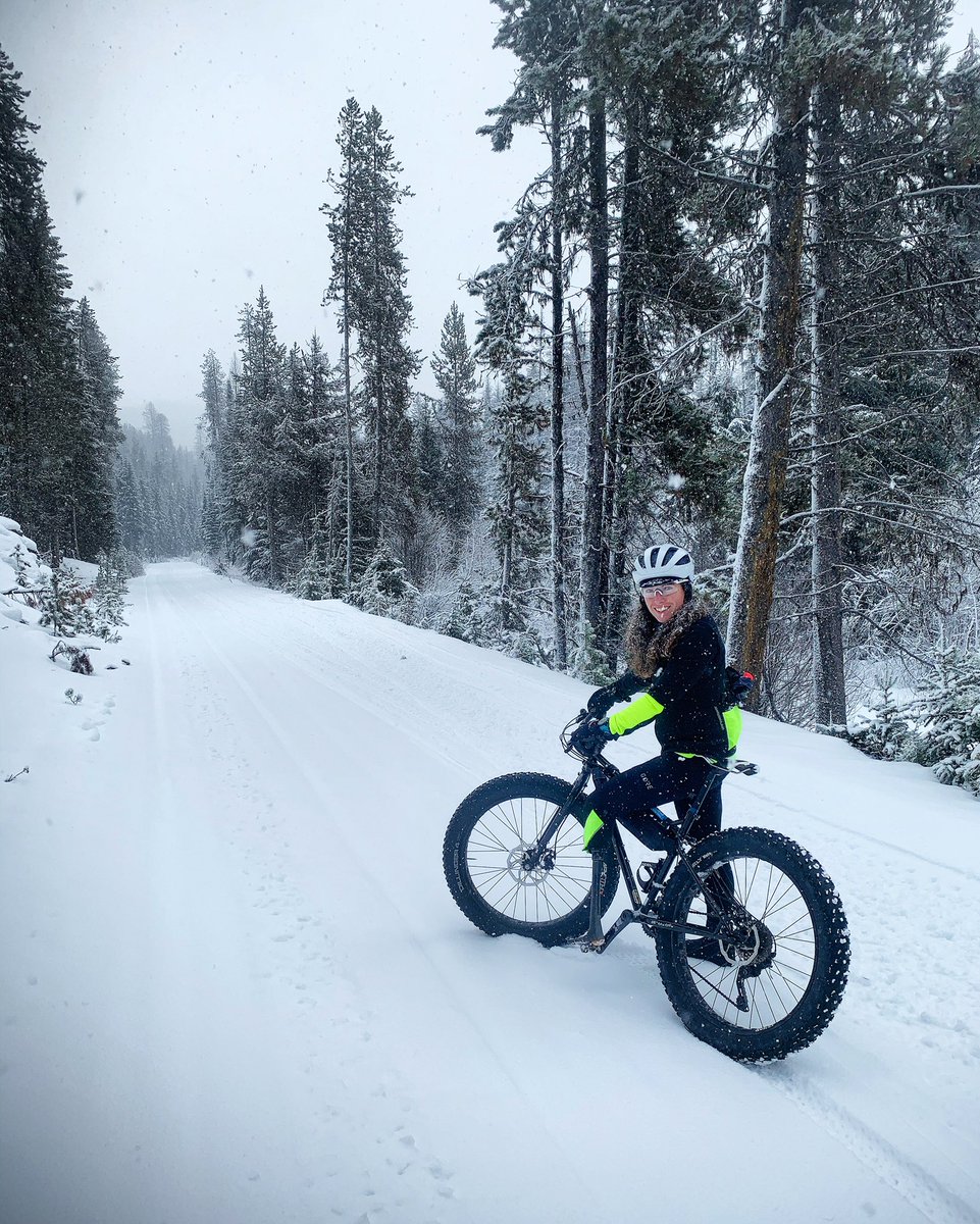 GoMegFisher's tweet photo. Gearing up and checking the road conditions before driving to @FatPursuit! #FatBike #Winter https://t.co/xySbUXwAET