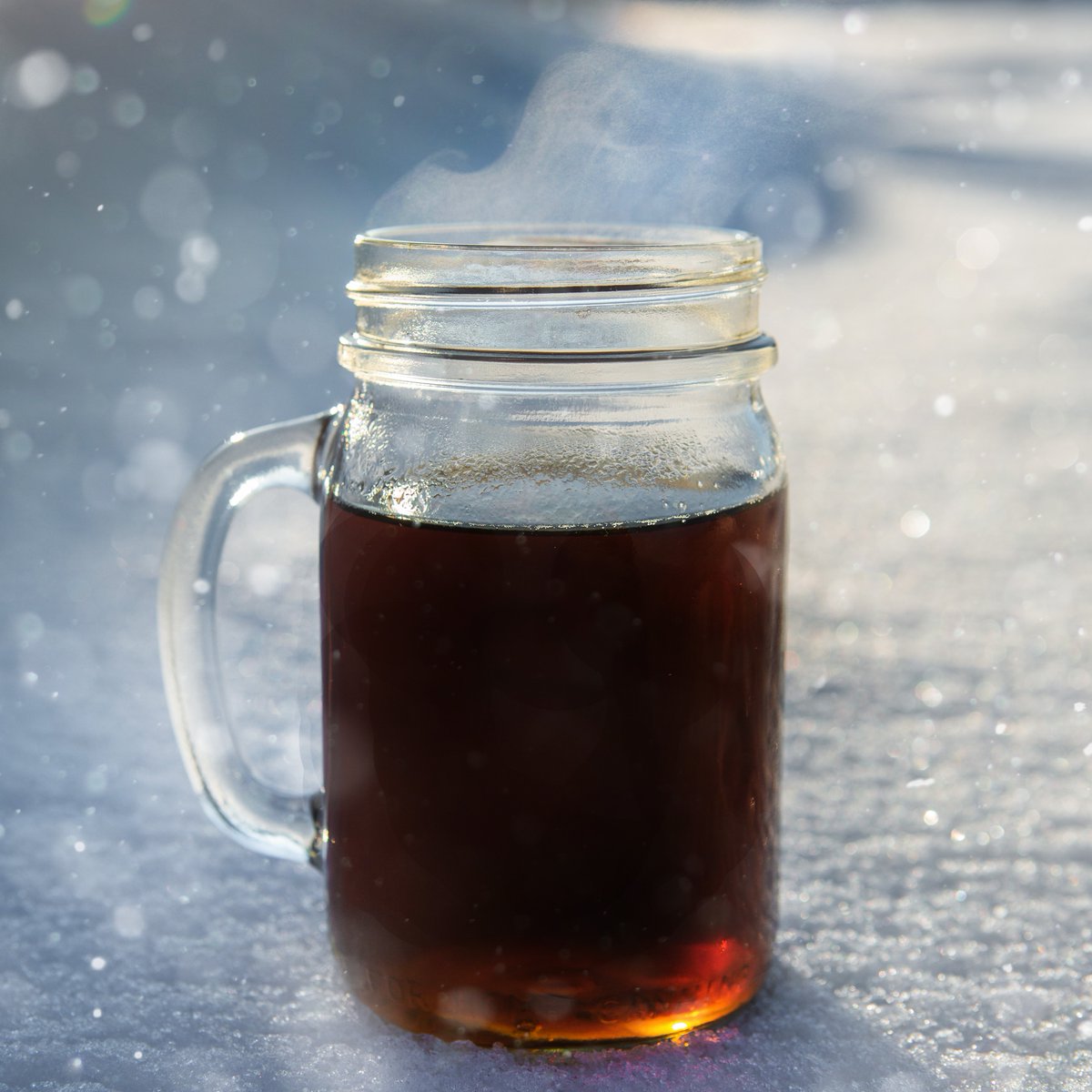 toddycafe's tweet photo. Toddy Quick Tip: Serve your cold brew, hot! By adding hot water or heating your cold brew concentrate, you can enjoy a warm and flavorful brew that gets you through the winter months. #HotColdBrew #ColdBrewRecipe #ToddyColdBrew #ToddyCafe https://t.co/W2pG643vLl