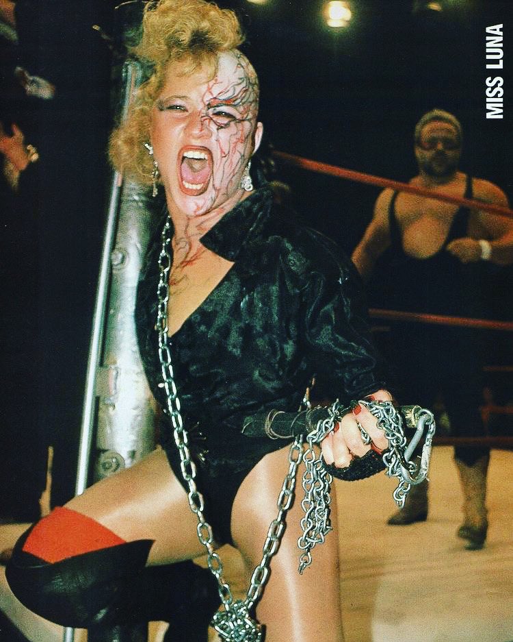 Who was a fan of Luna Vachon?! 