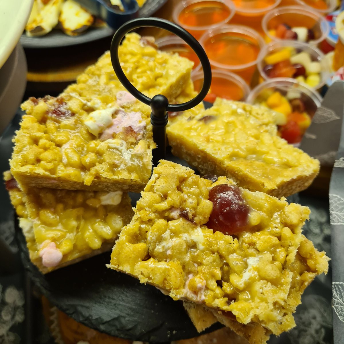 LMS Senior Catering (@lmschartwells) on Twitter photo Rocky Road crispy cake... new for this term. π
<a href="/spj_cook/">Simon Cook</a> <a href="/MinsterSchool/">Lincoln Minster School</a> <a href="/chartwellsUL/">chartwellsindULGROUP</a> <a href="/ChartwellsInd/">Chartwells Independent</a> <a href="/IndieChefsNorth/">Stuart Leggett</a> Rocky Road crispy cake... new for this term. π
<a href="/spj_cook/">Simon Cook</a> <a href="/MinsterSchool/">Lincoln Minster School</a> <a href="/chartwellsUL/">chartwellsindULGROUP</a> <a href="/ChartwellsInd/">Chartwells Independent</a> <a href="/IndieChefsNorth/">Stuart Leggett</a>