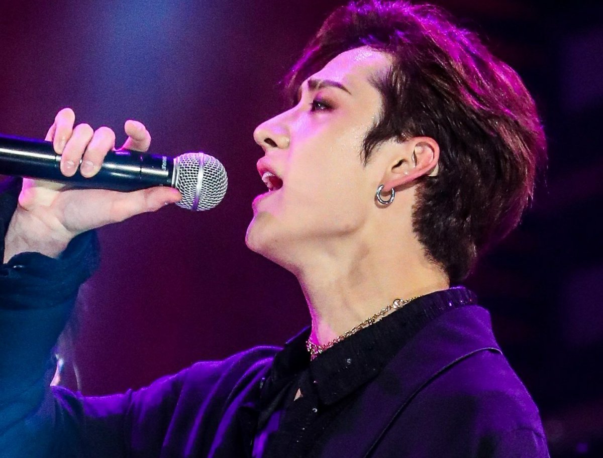 gor_cb's tweet image. N년전 오늘의 방찬 
200108 가온차트
#StrayKids #BANGCHAN