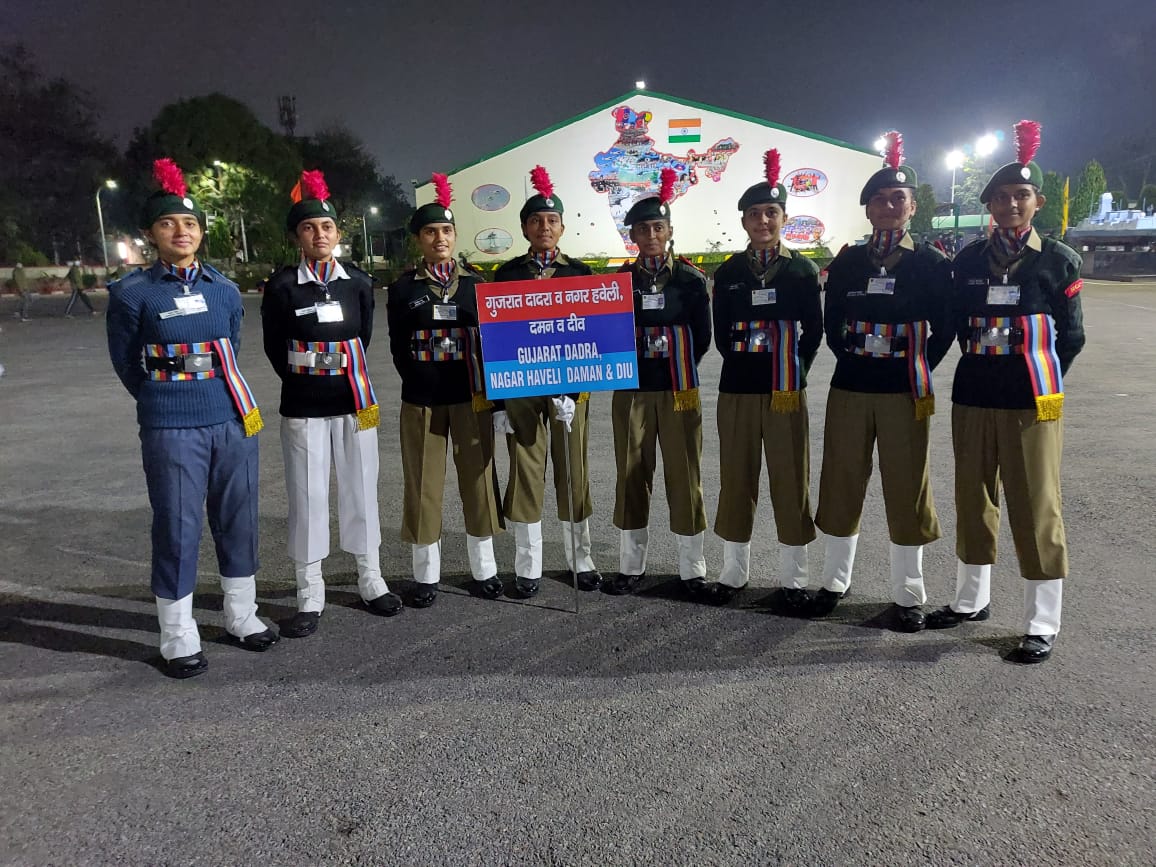 NCC_Dte_Gujarat's tweet photo. #RDC2022
#NCCGUJARAT
14 Cadets of Guj Dte get to live their dream as they are selected to represent the NCC Contingent on the *Rajpath* during the Republic Day Parade on 26 Jan 22.
"Kadam kadam badaye ja".
@HQ_DG_NCC
@jitu_vaghani
@Bhupendrapbjp
@DefencePRO_Guj
@GovernorofGuj https://t.co/FtMSgrKer4