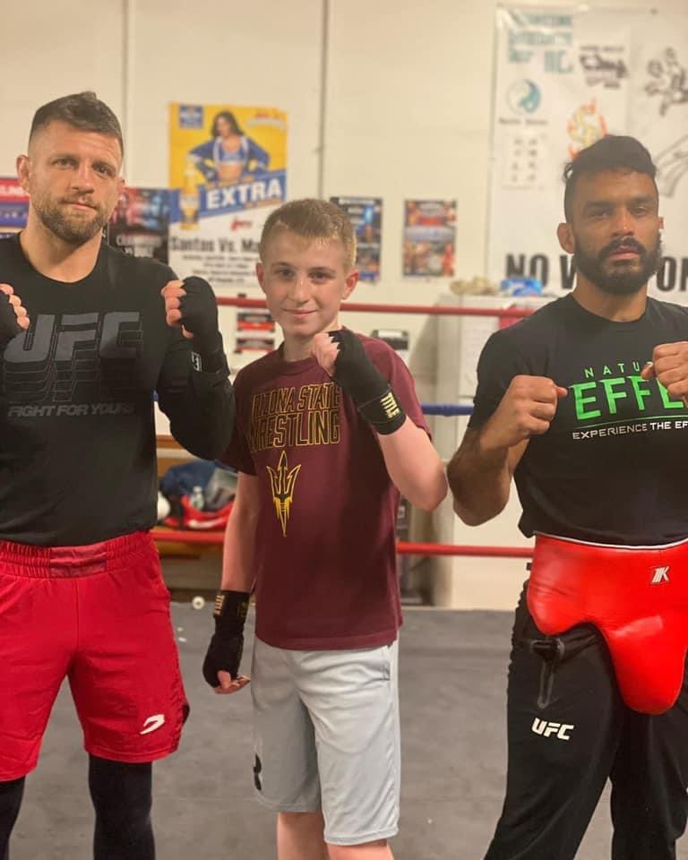 HaverhillBoxing's tweet photo. Thank you to The New England Cartel’s Calvin Kattar &amp; Rob Font https://t.co/MwILPGRqMS