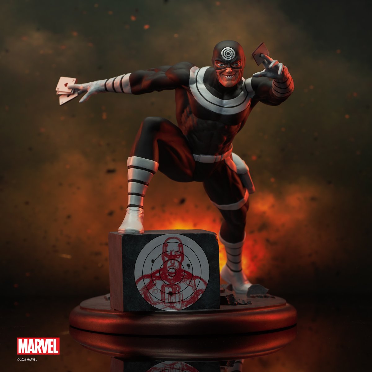CollectDST's tweet image. His target has been acquired and it's none other than Daredevil! Available for pre-order at diamondselecttoys.com/bullseye-premi… 

#DiamondSelectToys #CollectDST #PremierCOllection #Marvel #Bullseye #MarvelComics
