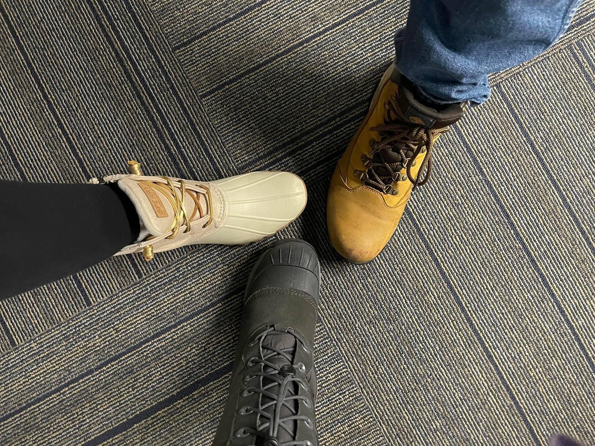 Snow day! ❄️<a href="/BillSpadea/">Bill Spadea</a> <a href="/ProducerKristen/">kristen (accardi) weber</a> <a href="/nj1015/">New Jersey 101.5</a>