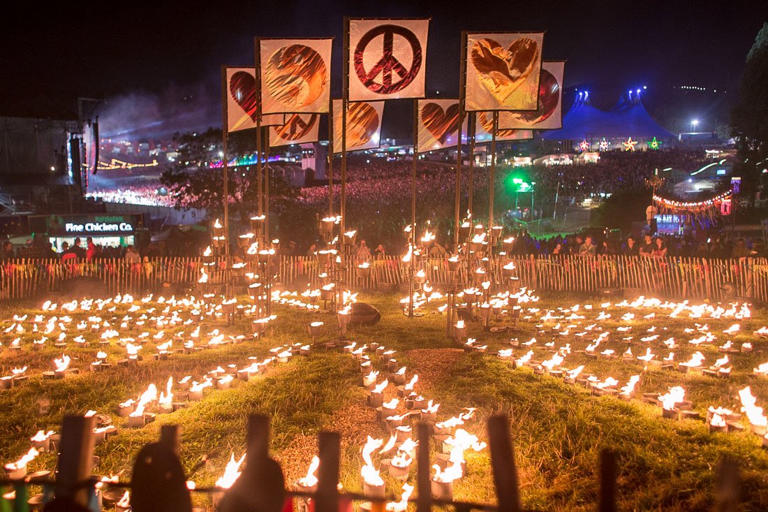 Throwback to Bestival 2015. It makes me feel waaarrm! #bestival #bestival2015 #bestfestival #septemberfun #raveon #peaceloveandbestival #peace #firepit #eventphotography #clapyourhands #isleofwight