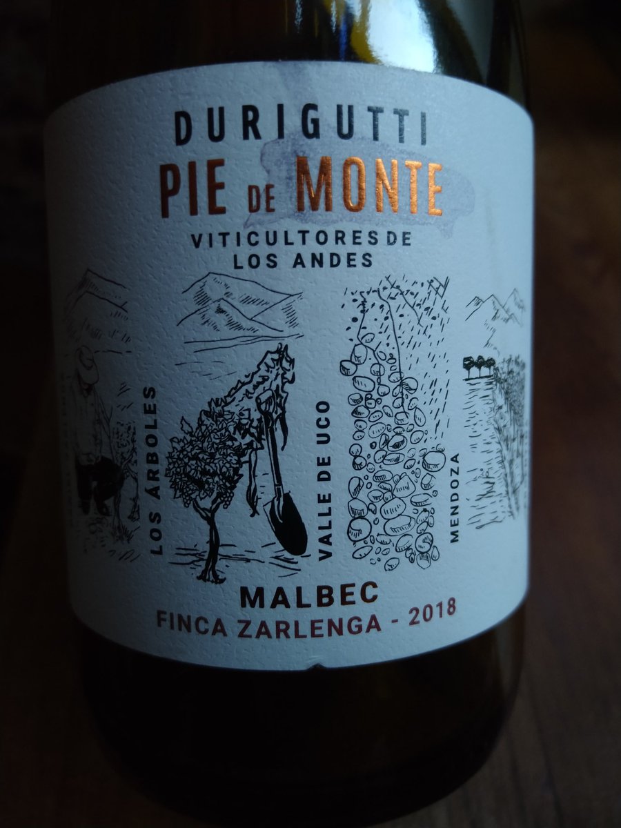 aviongonzalez's tweet photo. Vinazo de Durigutti!!! Muy frutado, fácil de beber, acidez justa. Gran exponente de Los Árboles, Valle de Uco . https://t.co/86YT6UuupG