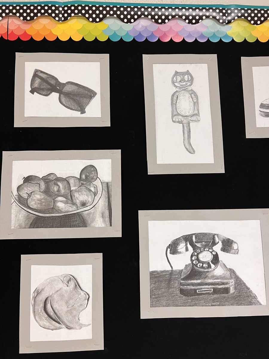IPSMcClellan91's tweet photo. More art in the halls!! Bravo to our amazing students! #artclass #school91 #specialareas #myips https://t.co/GUvGy7qNhu