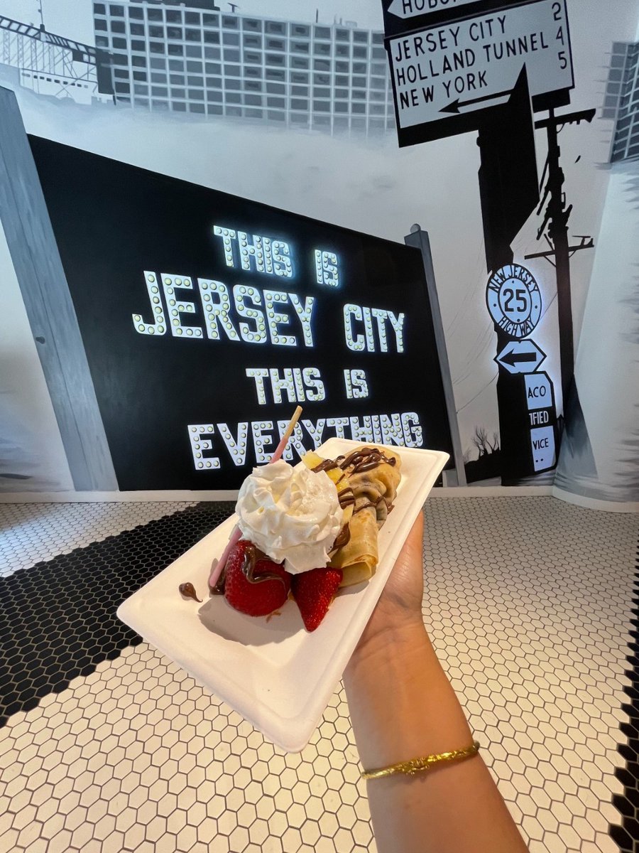 #HarborsideJC has everything you need. Stop by for views, snacks, daily events, and more! Explore: harborsidejc.com