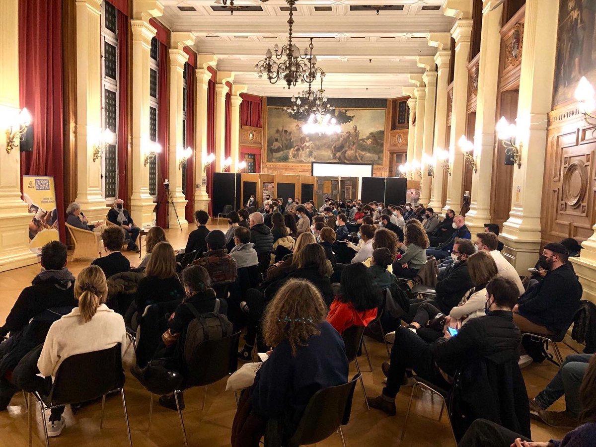 esaj_paris's tweet photo. L’@esaj_paris à lancé hier soir son premier cycle de #conférences à l’Académie du Climat.
Un grand merci à :
-@MCLemardeley d’avoir inauguré ce premier événement.
- @AcademieClimat de nous accueillir.
- Thierry Paquot et Philippe Madec
Et à tous les nombreux participants.
#esaj https://t.co/C34C5zPuyz