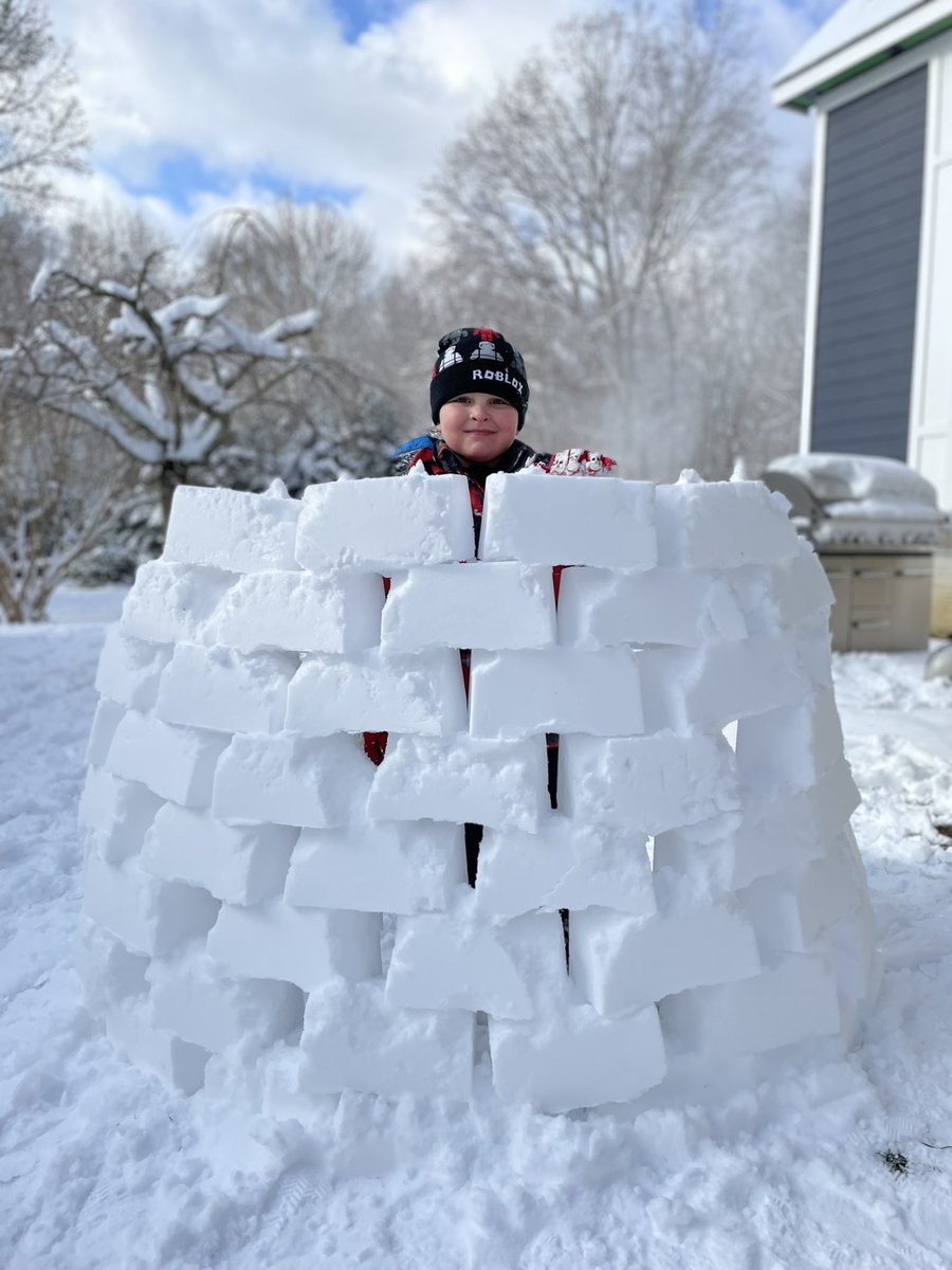 Snow Day! @RPPrincipal <a href="/rpfamily/">Royal Players</a> <a href="/JackieConniff/">Jackie Conniff</a>