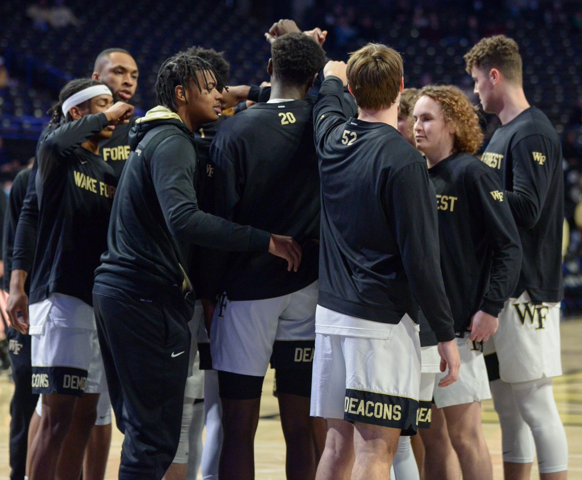 The Basketball Deacs are back in action tomorrow afternoon. Here are five things to know about the Syracuse Orange. 

https://t.co/YIRheyYy3M https://t.co/y8R156K97y