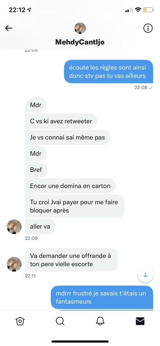 AngelaaReine's tweet photo. a peine de retour deja des gros frustrés 😭 faites gaffe les filles ne leurs donnés rien gratuit ! https://t.co/8WNtqxitr1