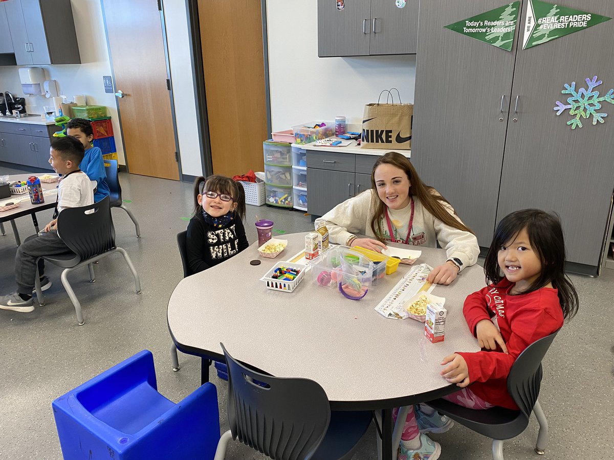 MissLanderman's tweet image. A little celebration for Miss Richie’s last day! We absolutely loved having her for the last couple months! Thankful for the Teachers Change Lives course and the opportunity to build relationships and help a future educator grow! #EverestPride #iteachk Thanks @ApushMeOut!