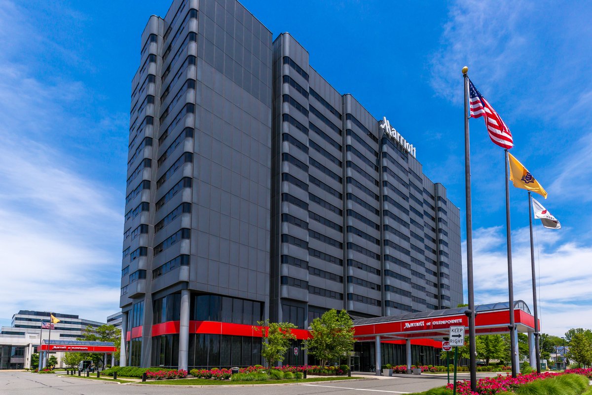 AlfredSanzariRE's tweet photo. Highlighting our Teaneck Marriott at Glenpointe for January's #PropertyOfTheMonth! Check out our website for more information and to plan your next visit: https://t.co/SJDFJeJYSd

#propertyhighlight #realestate #amenities #hotel #teanecknj #marriott #mclub #starbucks https://t.co/dRMcCJ7hTr