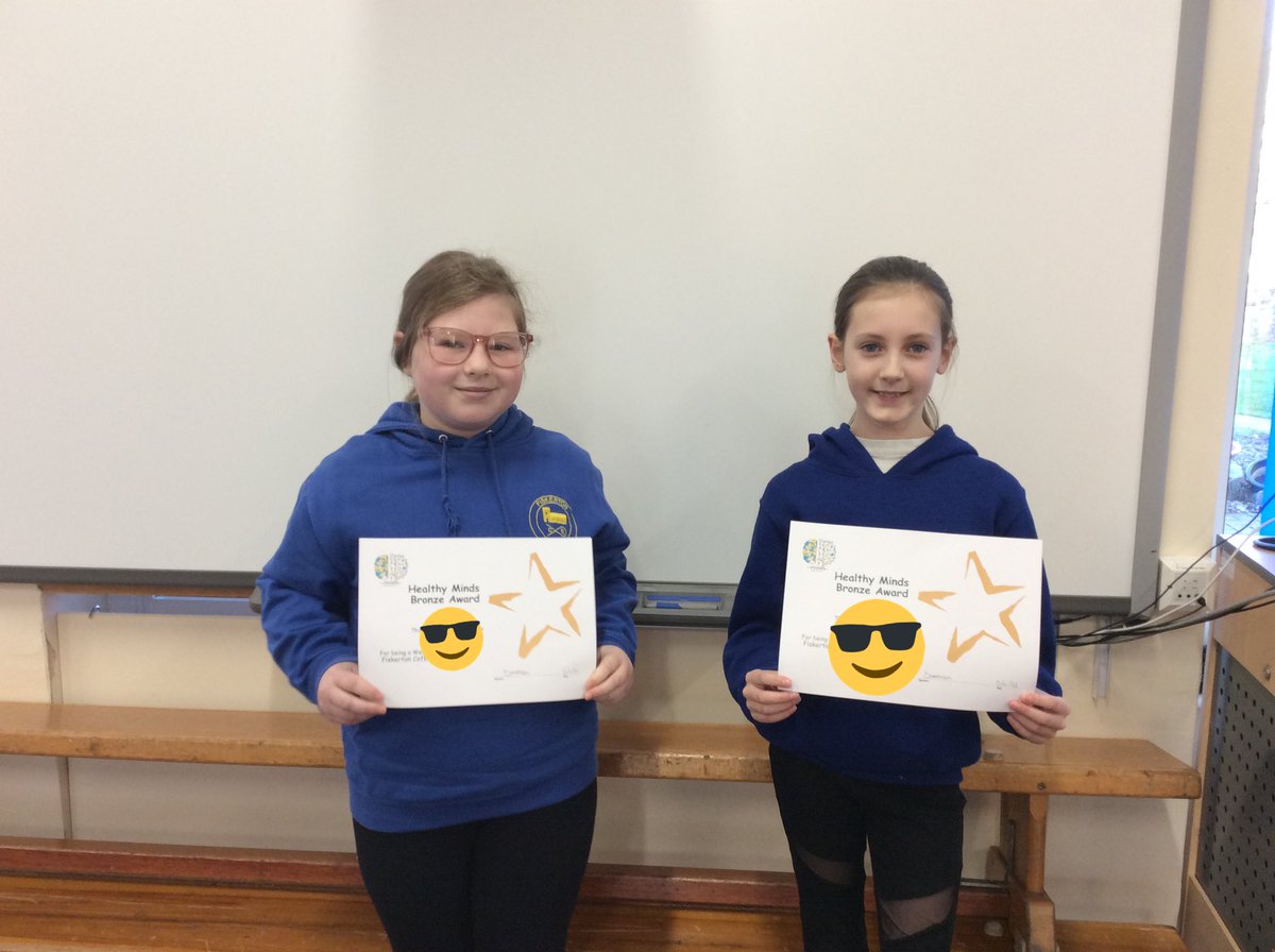 RabbitsClass's tweet photo. Our wonderful Wellbeing Ambassadors received their bronze awards from the Healthy Minds team on Wednesday as recognition of the training and hard work they have already done. Looking forward to our next meeting to see what other wonderful ideas they have! https://t.co/P0r2PcUfDJ