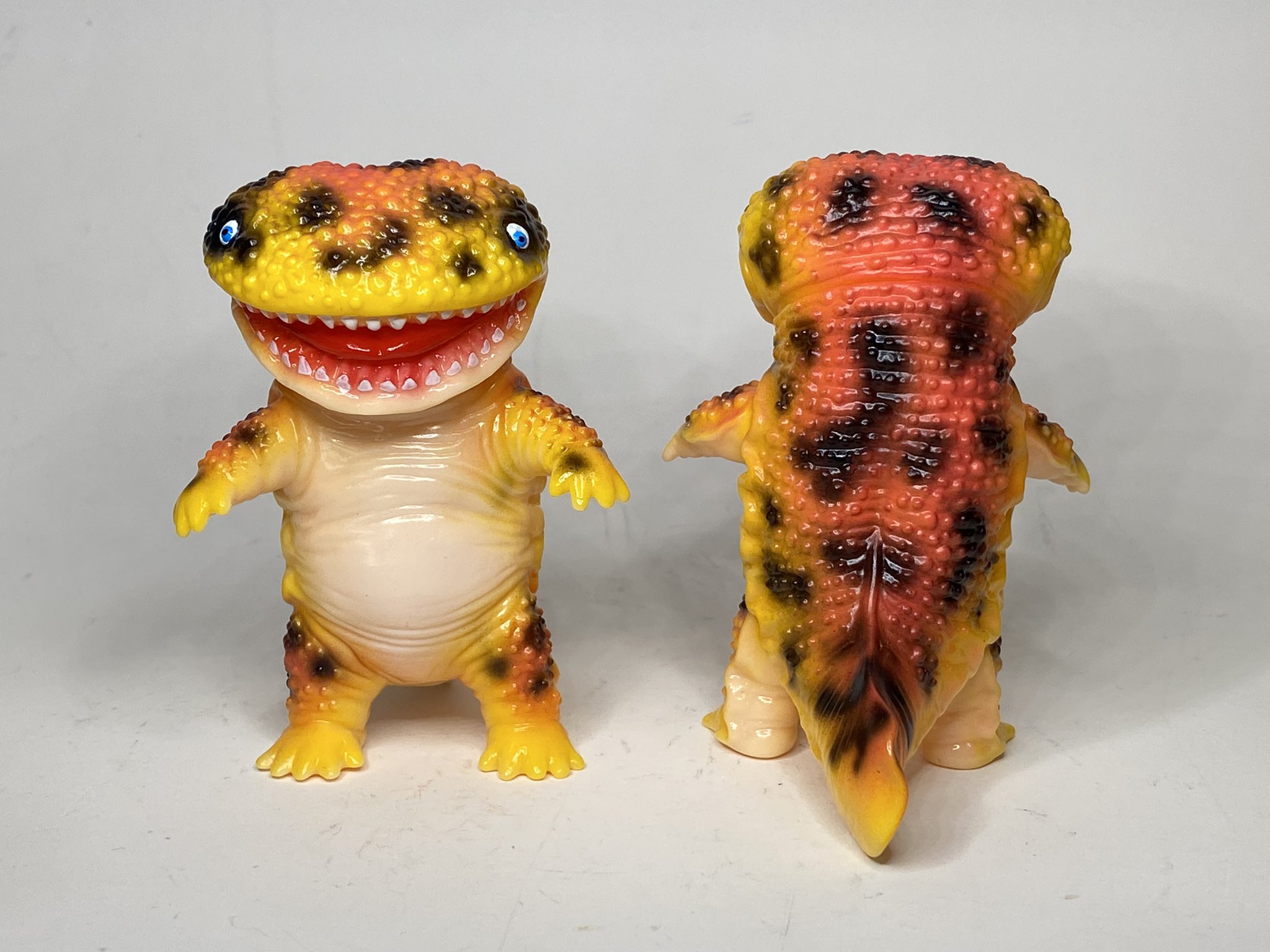ピコピコ　怪獣シリーズ　さすらい山椒魚　大サンシロー　ソフビ ピコピコ on X: 