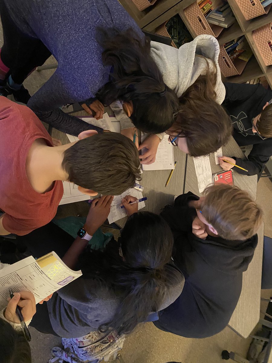 msmooreGT's tweet photo. Solving a case in GTIS. This collaboration 🤩 @CTMSWolfWay https://t.co/Q01Bj9MVbV