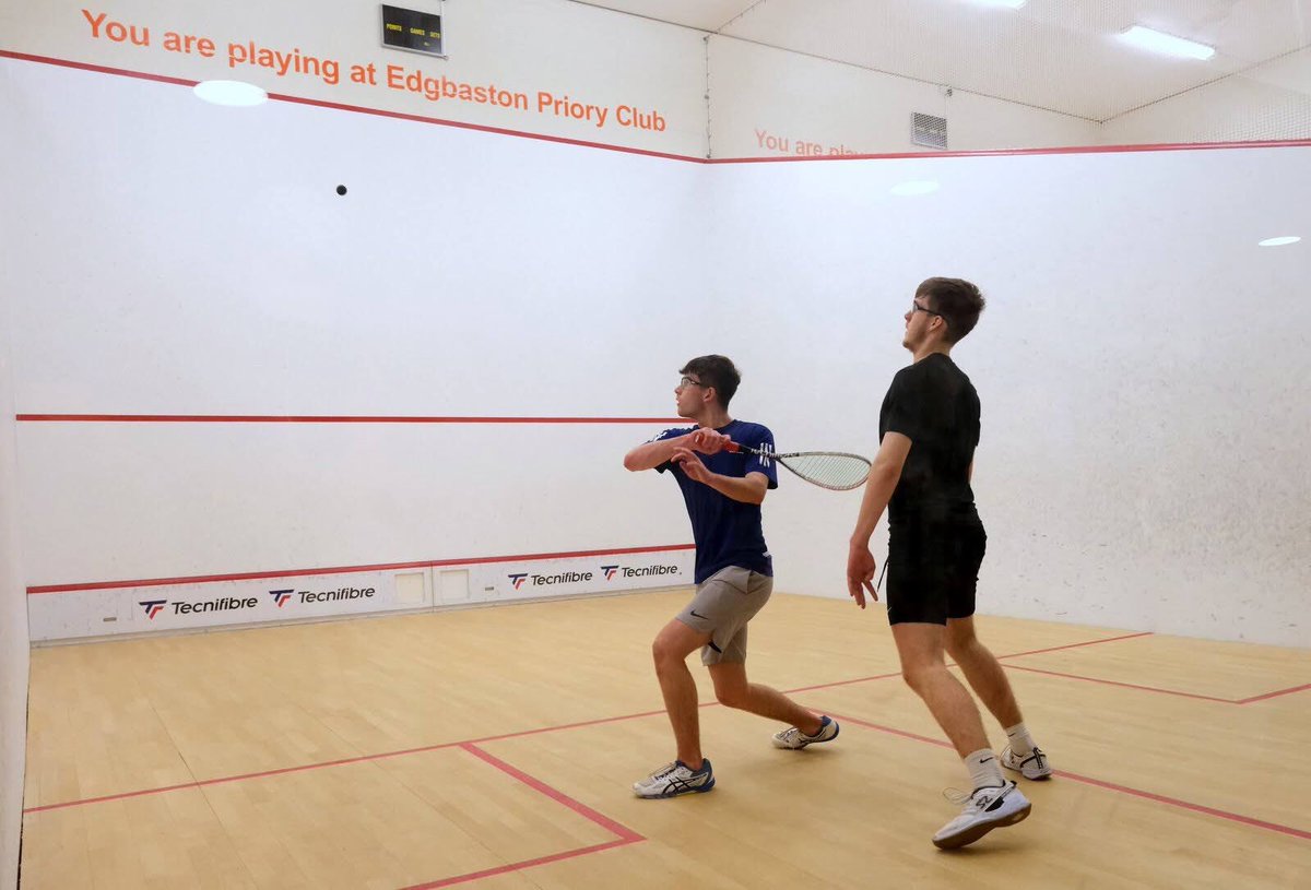 Very proud of Rory - tough 3-2 loss over 75 minutes of brutal squash in British Championships. Playing for 13th - 15th place over the weekend. Muuuch fitter than his dad