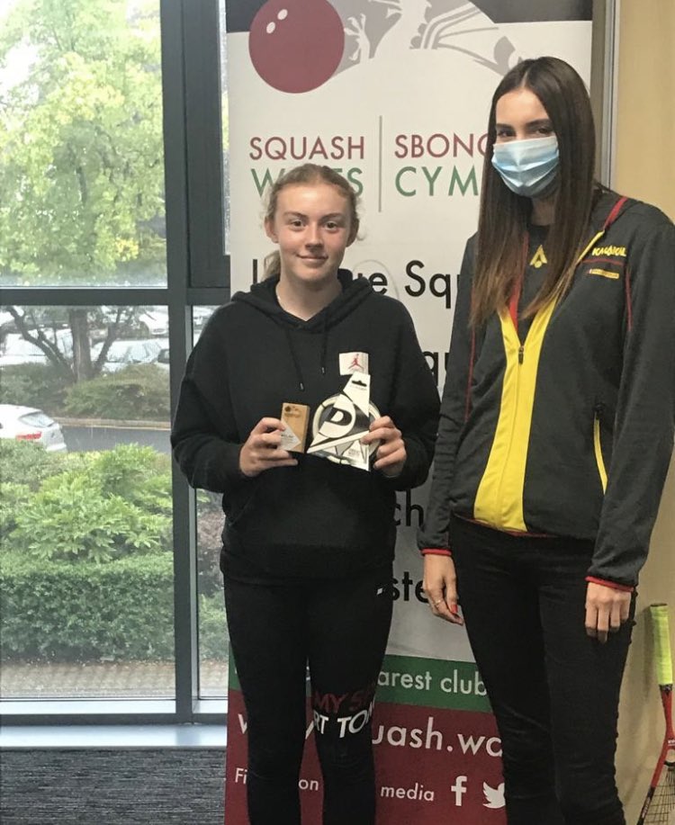 Celebrations continues doing it for the girls Megan Beynon! 
Squash Welsh U15 Open runner up! #motivatedtostrive @MissHopkinsWea1 <a href="/MaestegPE/">Maesteg PE HWB</a>