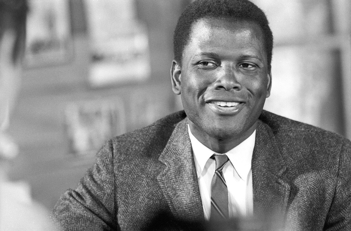 skyzoo's tweet photo. An absolute icon. RIP king Sidney Poitier 🙏🏽👑 https://t.co/IXQPvSuEQ8
