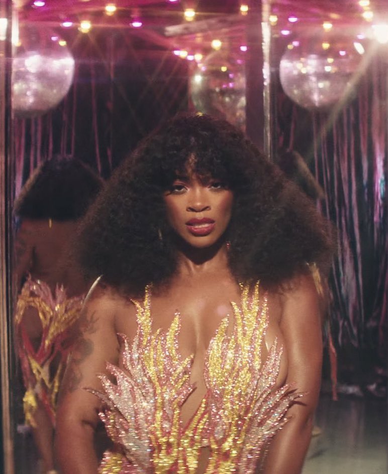 mefeater's tweet image. Congratulations to Ari Lennox! She landed her first solo billboard hit with ‘Pressure’ 🧡