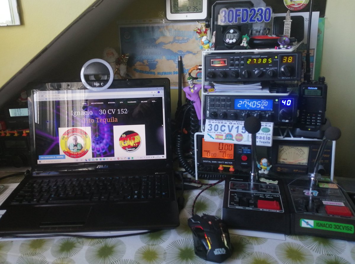 Hace 8 años montaba los equipos en el emplazamiento nuevo de Carral, después de muchos años en el Burgo (Culleredo) hoy le ha tocado recolocarlos y mejorar la posición en la zona de Radio.