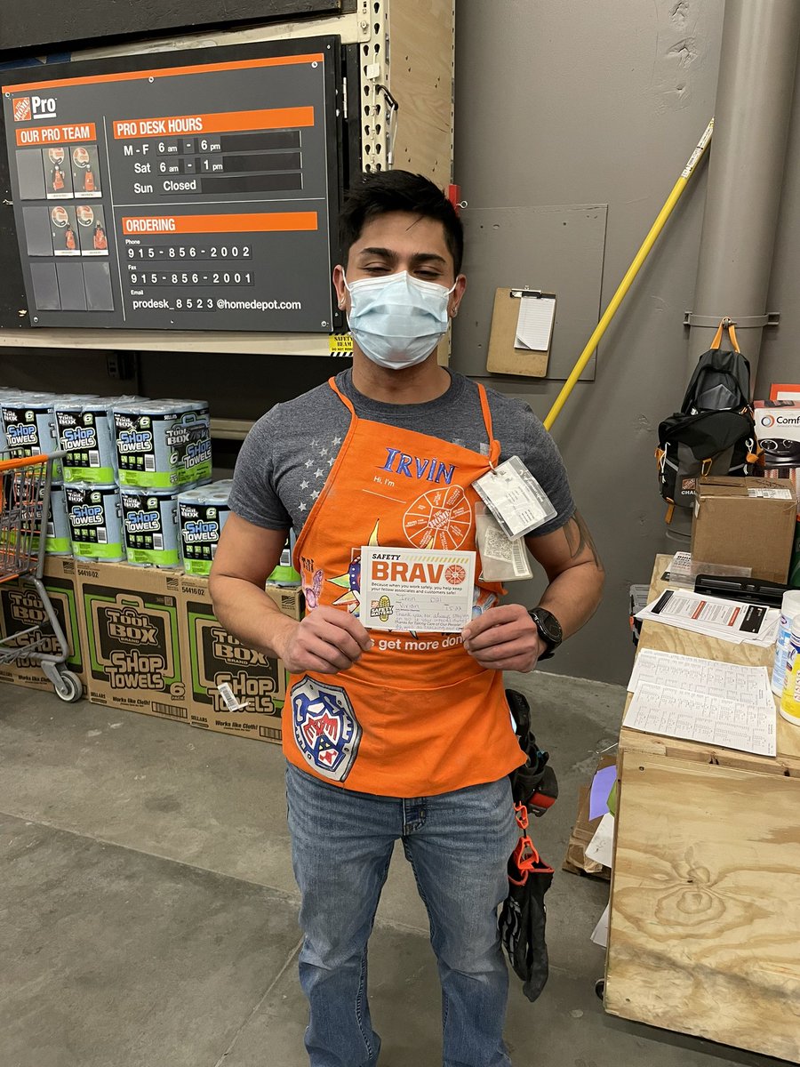Irvin here is extremely dedicated to the safety at Home Depot, he never turns down an opportunity to teach any associate how to maintain working safely. <a href="/DianaSundermann/">Diana Sundermann</a> @OscarM_8523 <a href="/Beast66615/">Charlie_F</a>