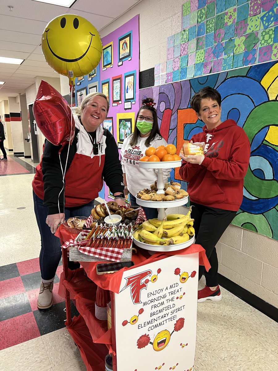 Brimfield Spirit Committee passed out treats for teachers to enjoy this morning!