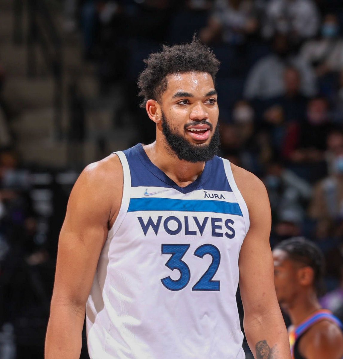 mnwolfden's tweet photo. Votes count DOUBLE today‼️

RETWEET to vote @KarlTowns as an #NBAAllStar. https://t.co/EXQUMf4dvY