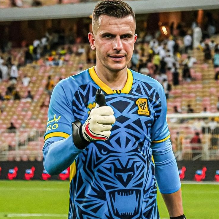 غروهي💛🖤
#دراكو_في_قلب_الاتحاد *