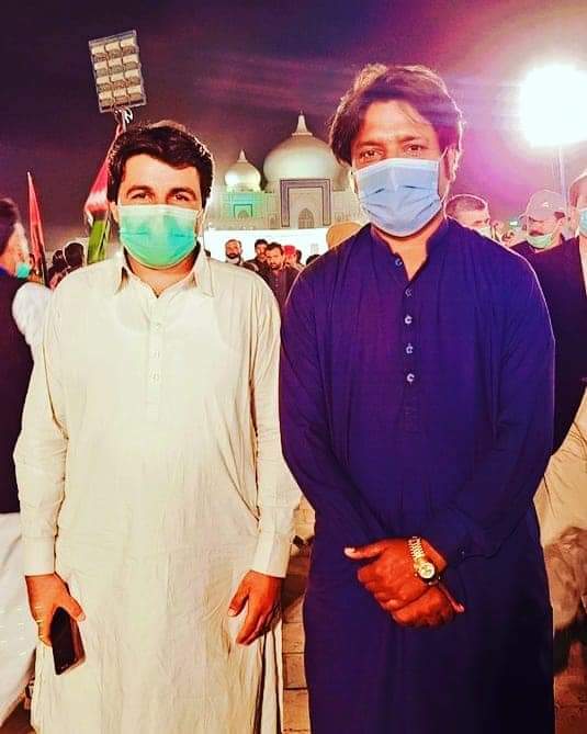 ImranAlikeerio's tweet photo. Happy Birthday Brother @muneer_zardari ๐ My #Very_Special Friend ๐ค
Indeed #I_got_a_Friend like a Brother ๐ฅบ
May all ur enemies go #so_crazy when they see u succeeding ๐โโ๏ธ
#StayBlessed https://t.co/xSLEwD1uPl