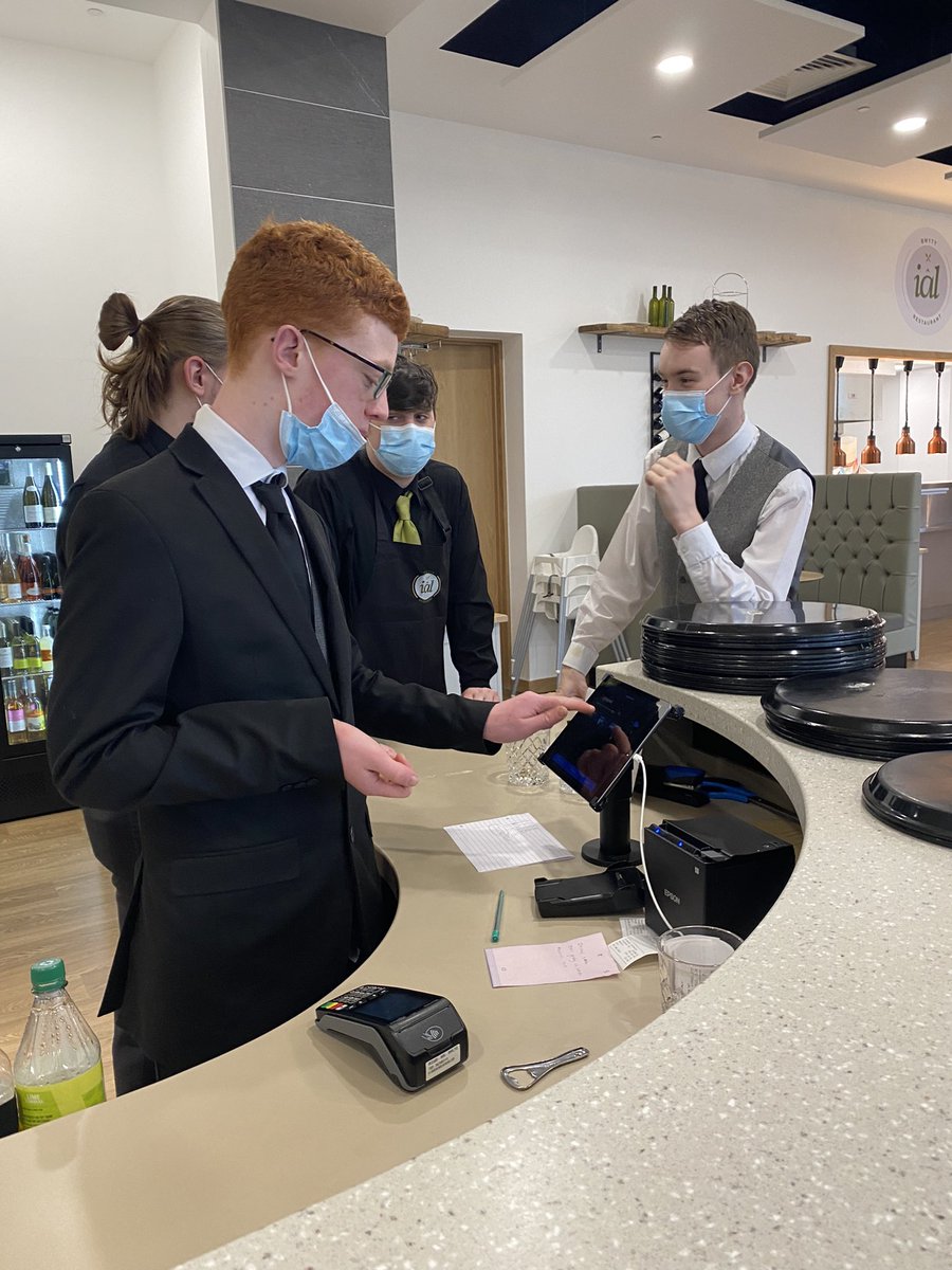 jarvisa25's tweet photo. Happy days back in the restaurant and cafe and learners making us so proud. Amazing work today for the front and back of house students #awesome #itsatakeover #happydays #hospitalityindustry #wrexham @Hudson1Judith @andywoods215 @IalRestaurant @HafodCambria @colegcambria 😄😁😃😀 https://t.co/JHgD3fC3I1
