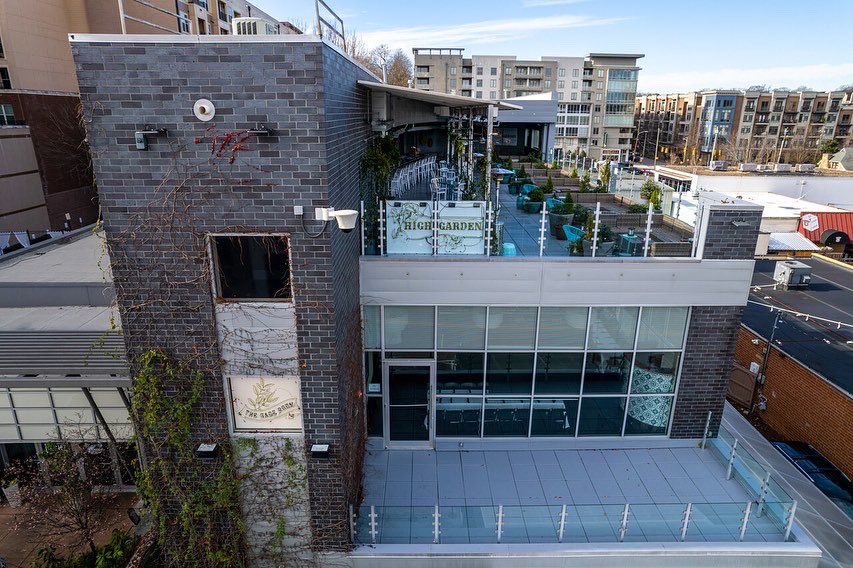 BOSdigital's tweet image. 👉 'New Year, New Spots' on Glenwood South: Botanical Lounge 🌱🍹👀 Check out one of Glenwood's newest spots for small bites and drinks! Botanical is equipped for any social affair with craft cocktails, a full champagne bar, tapas, and an indoor/outdoor lounge. 🥂