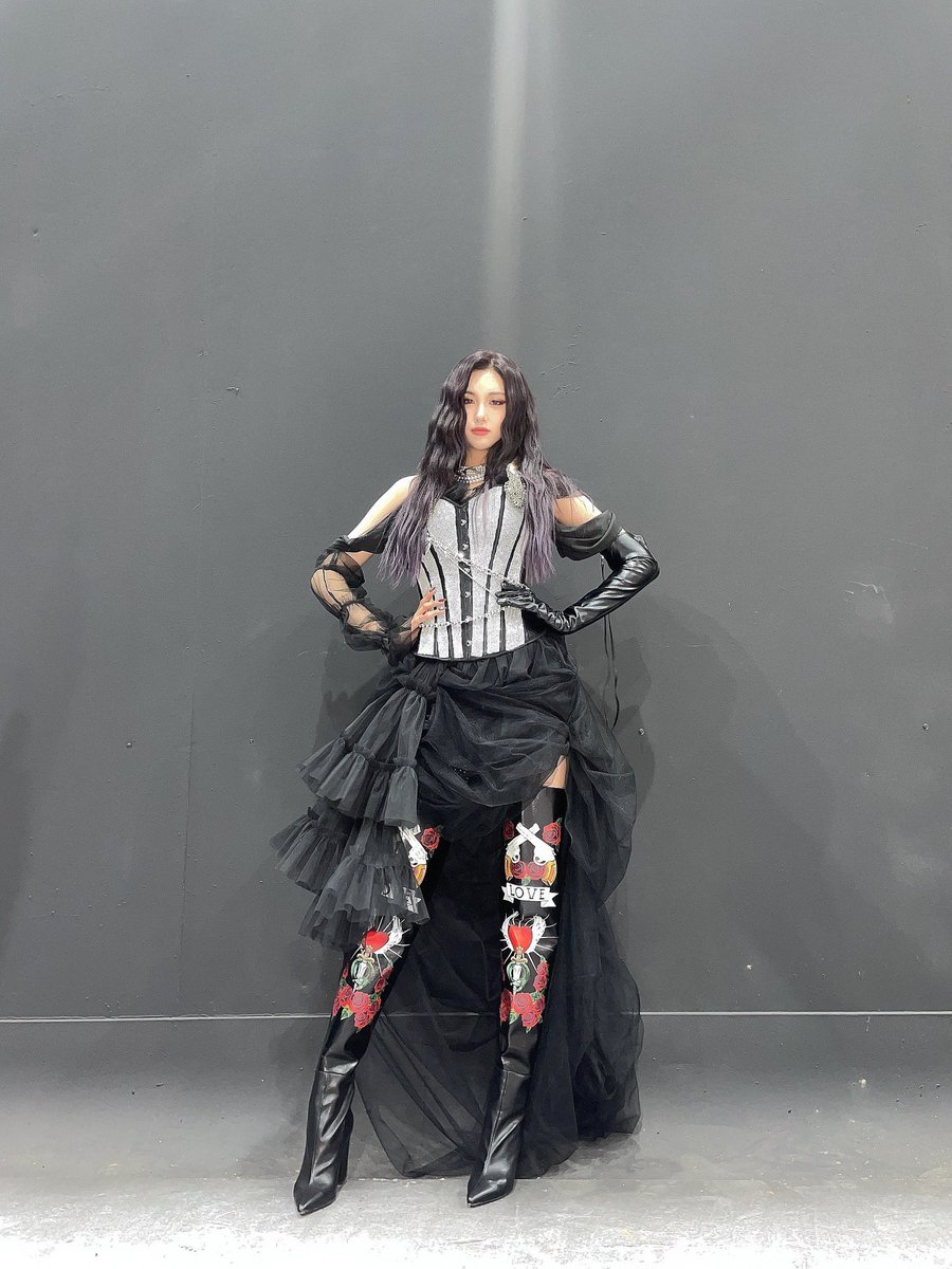 #AISHA #아샤 #EVERGLOW