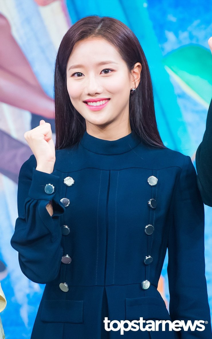 april union br 🌈 tweet media