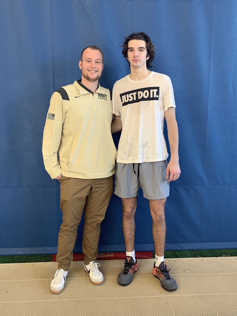 After a great talk, i’m blessed to receive an offer from @ArmyCoachAllen and <a href="/ArmyWP_MBB/">Army Men's Basketball</a> #4for40 💪🏼 <a href="/DonBoscoHoops/">Bosco Institute</a> <a href="/Coach_Fish3/">Coach Fish</a> <a href="/ZT17Hoops/">Zak Tyler</a>