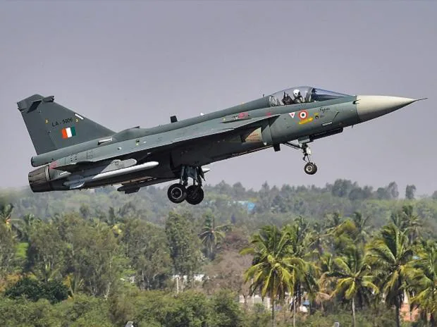 TheGhostRider31's tweet photo. In its final avatar, the single-seat #Tejas #Mk1 multirole light fighter was delivered in 2016 to the #No45sqn #IAF in IOC standard and in FOC standard to the #No18sqn #FlyingBullets #IAF in May 2020 thus beginning active service of this long-drawn project #IndiaAviation #HAL https://t.co/oG87dbHell